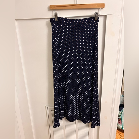 Reformation Dresses & Skirts - Reformation Navy and Pink Polka Dot Midi a line Skirt
